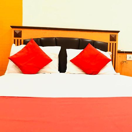 Hotel Volga 2 Mumbai Dış mekan fotoğraf