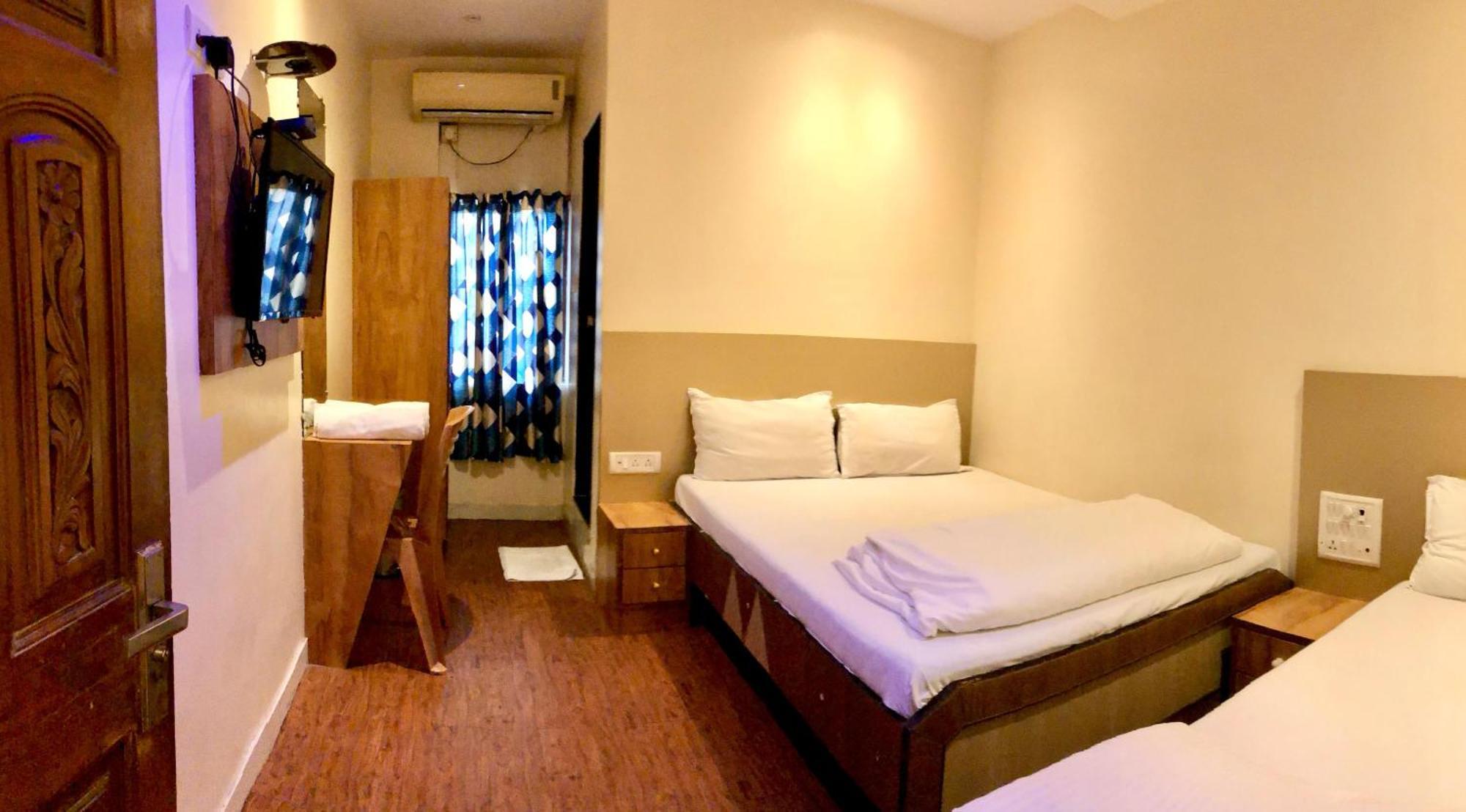 Hotel Volga 2 Mumbai Dış mekan fotoğraf
